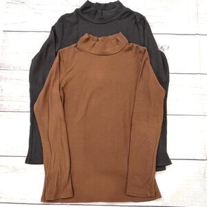 Pea Bee And Jae Bundle Of 2 Ribbed Mock-Neck Tops